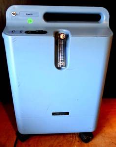 lot 230 image: BIG $ ITEM - Respironics Everflo Oygen Concentrator 1020000 REV 2 - TESTED- ALL FEATURES OPERABLE