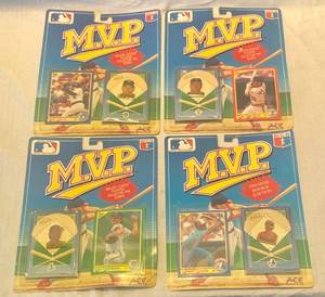 lot 13 image: 4 MVP Major League Players Collectible Pin Series 190 Sealed and unopened