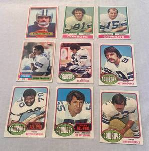 lot 26 image: 9 Various Dallas Cowboys Football Cards Rafael Septien, Drew Pierson, and others