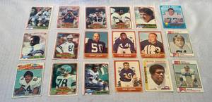 lot 27 image: Dallas Cowboys Football Cards including 1981 Danny White, 1963 Jerry Tubbs, 1963 Don Bishop, 1963 Andy Cvercko, 1963 Sam Baker and others (18 total)