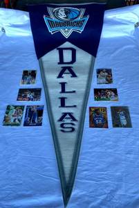 lot 55 image: Dallas Mavericks Pennant 40 x 17 and 8 Mavericks Cards