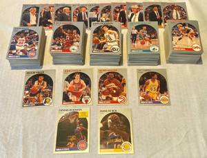 lot 57 image: 1990 NBA HOOPS Players Cards approx. 500 Cards