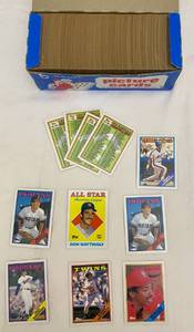 lot 78 image: Topps 500 Count 1988 Baseball Cards see pictures for sample of players included