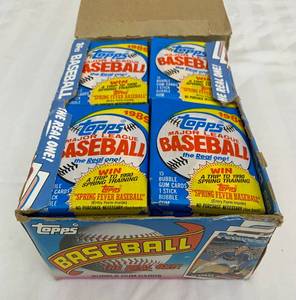 lot 84 image: 1989 Topps The Real One Baseball packs Bubblegum Cards 36 packages, 15 cards per pack