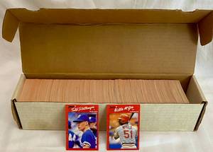 lot 127 image: 1989 Donruss 90 Baseball Cards 850 Cards