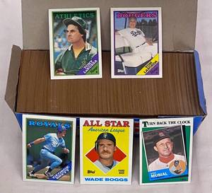 lot 165 image: 1988 Topps Baseball Picture Cards