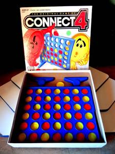 lot 23 image: CLASSIS CONNECT 4 GAME - COMPLETE
