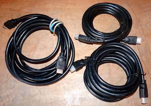 lot 154 image: LOT OF 3 - HDMI CABLES