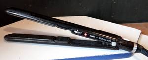 lot 163 image: Babyliss Pro (BABP9557) Porcelain Plate Ceramic Flat Iron - WORKS $$
