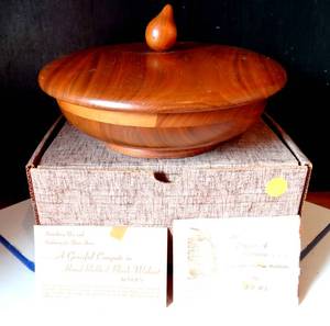 lot 195 image: VINTAGE SOLID BLACK WALNUT SERVING DISH IN ORIGINAL BOX WITH PAPERWORK
