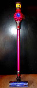 lot 212 image: Dyson - V7 Trigger Cordless Hand Vacuum wCharger - WORKS