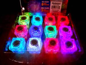 lot 224 image: BLINKY CUBES - SET OF 12 TRI COLOR (EACH CUBE WITH MULTIPLE COLORS) FLASHING NOVELTY ICE CUBES (WATERPROOF)