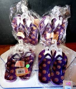 lot 236 image: NEW WTAGS - CLEMSON TIGERS CHILDRENS FLIP FLOPS (4X$)