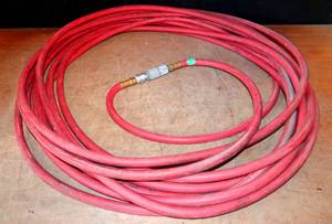lot 286 image: 50 FOOT AIR COMPRESSOR HOSE WITH FITTINGS AS SHOWN