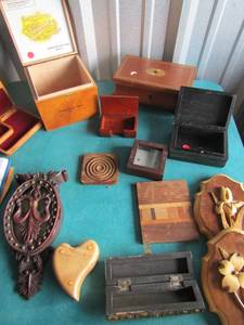 lot 148 image: Lot of wooden boxes, jewelry box, cigar box, wall wooden art floral design, coasters and more