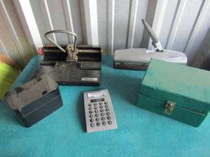 lot 155 image: Lot of office items such as calculator, index cards plus holder, hle punchers and more