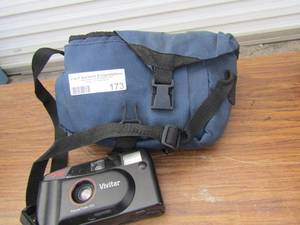 lot 173 image: Vivitar ps120 camera with carry on bag with film and batteries