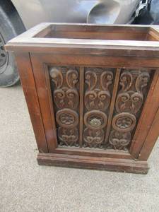 lot 219 image: Small wooden side table with no top, still lots of life, 191711