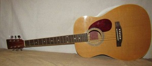 lot 1 image: Spectrum Acoustic & classic guitar in great condition