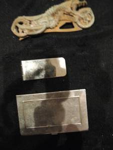 lot 205 image: MOTORCYCLE KNIFE Business card holder and money clip