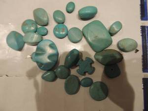 lot 224 image: group of turquoise shapes, stones and balls ready for you to string into your own necklace