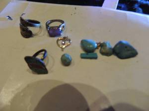 lot 236 image: 3 rings, turquoise necklace drops x 2