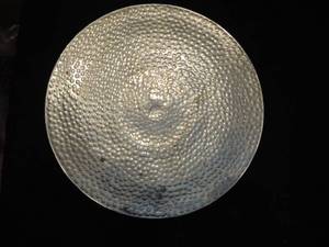 lot 66 image: 100% Aluminum  hammered art plate  8 dia