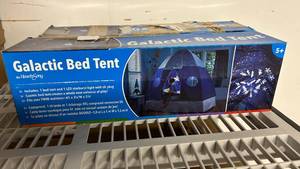 lot 72 image: HearthSong Galactic Bed Tent w LED lights