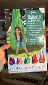 lot 89 image: HearthSong Hugglepod Hanging Chairh Pink