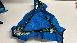 lot 115 image: Swing Seats Triangle (Lot of 3)