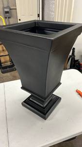 lot 205 image: Tree Planter Large Black