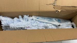 lot 214 image: Tinsel Tree White 7