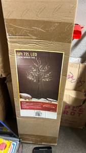 lot 215 image: Snow Barked Tree 5 72L LED