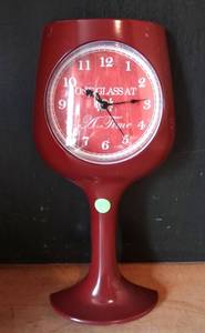 lot 8 image: CUTE ONE GLASS AT A TIME WINE GLASS WALL CLOCK