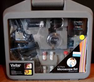 lot 19 image: Vivitar 40 Piece Microscope Set in Hard Case