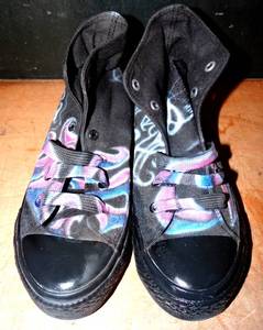 lot 202 image: UNIQUE CONVERSE STYLE AIRBRUSH PAINTED CANVAS SNEAKERS