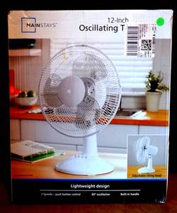 lot 37 image: MAINSTAYS 12 INCH OSCILLATING FAN