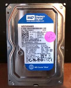 lot 42 image: WESTERN DIGITAL 250 GB HARD DRIVE