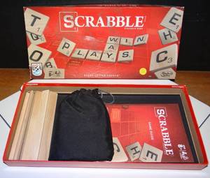lot 50 image: COMPLETE SCRABBLE WORD GAME