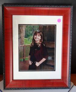 lot 58 image: LOVELY DECORATOR FRAME - 14 X 17