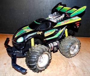 lot 76 image: NEW BRIGHT WASP REMOTE CONTROL CAR