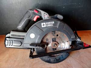 lot 82 image: Porter Cable 18V Cordless Circular Saw (Model PC186CS) wOne Battery