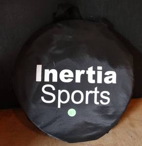 lot 101 image: INERTIA SPORTS PORTABLE CORNHOLE GAME WITH BEANBAGS IN TRAVEL CASE - NEW
