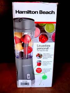 lot 145 image: Hamilton Beach 51128 Single Serve Blender 14 Oz