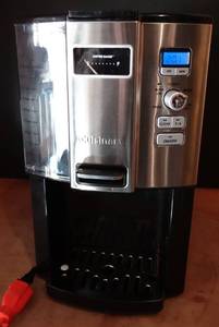 lot 203 image: Cuisinart DCC-3000 Coffee Maker - TESTEDAPPEARS FUNCTIONAL
