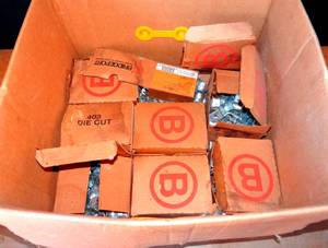 lot 177 image: LARGE BOX (ABOUT 200 PCS) BRIDGEPORT FITTINGS 34 PIPE CLAMP (902-S)