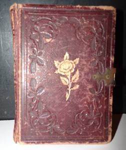 lot 287 image: COOL VINTAGE BINDER FULL OF 19TH CENTURY PHOTOS