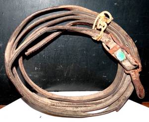 lot 289 image: VINTAGE LEATHER RIDING STRAP