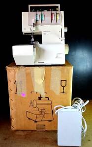 lot 389 image: PFAFF Hobbylock 788 Overlock Serger With Foot Pedal Sewing Machine wOrig Box - WORKS $$$