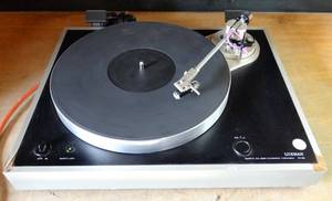 lot 453 image: LUXMAN PX-99 Rare Vintage Turntable wSHURE S500 Cartridge - TESTEDCONTROLS WORK